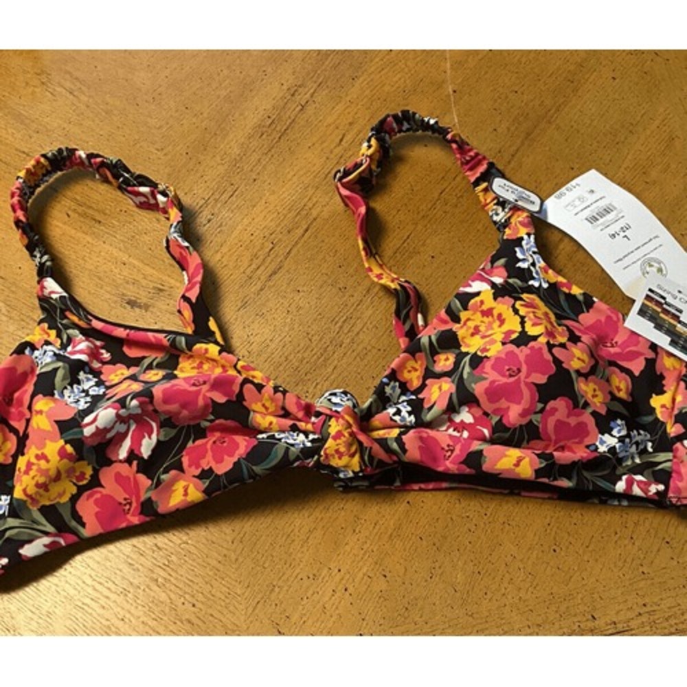 NWT TIME AND TRU WOMEN'S  SWIMSUIT TOP LARGE‎